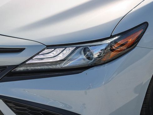 Used 2024 Toyota Camry XSE image 5