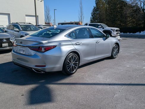 Certified 2023 Lexus ES 350 w/ Premium Package image 3