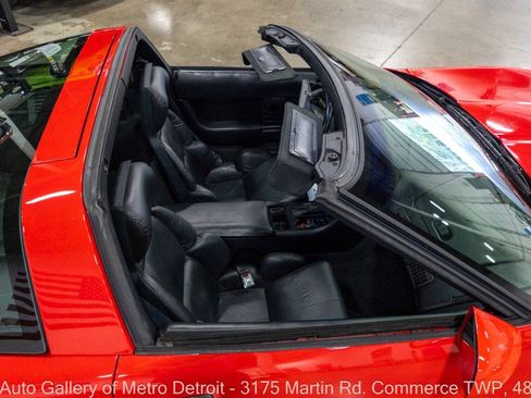 Used 1992 Chevrolet Corvette Coupe RWD image 15