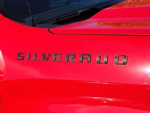 Used 2023 Chevrolet Silverado 1500 LT AWD/4WD image 4
