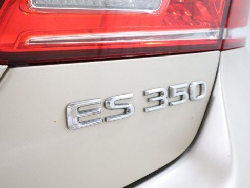 Used 2011 Lexus ES 350 FWD image 22