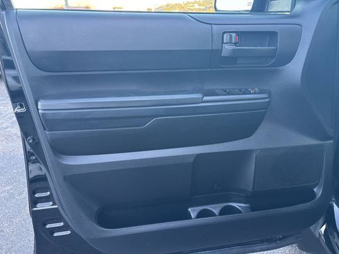 Used 2017 Toyota Tundra SR RWD image 12