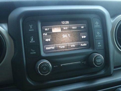 Used 2020 Jeep Wrangler Sport image 22