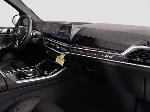 New 2026 BMW X5 sDrive40i w/ Climate Comfort Package RWD image 60