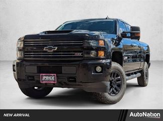 Used 2018 Chevrolet Silverado 2500 LT w/ Midnight Edition video 1