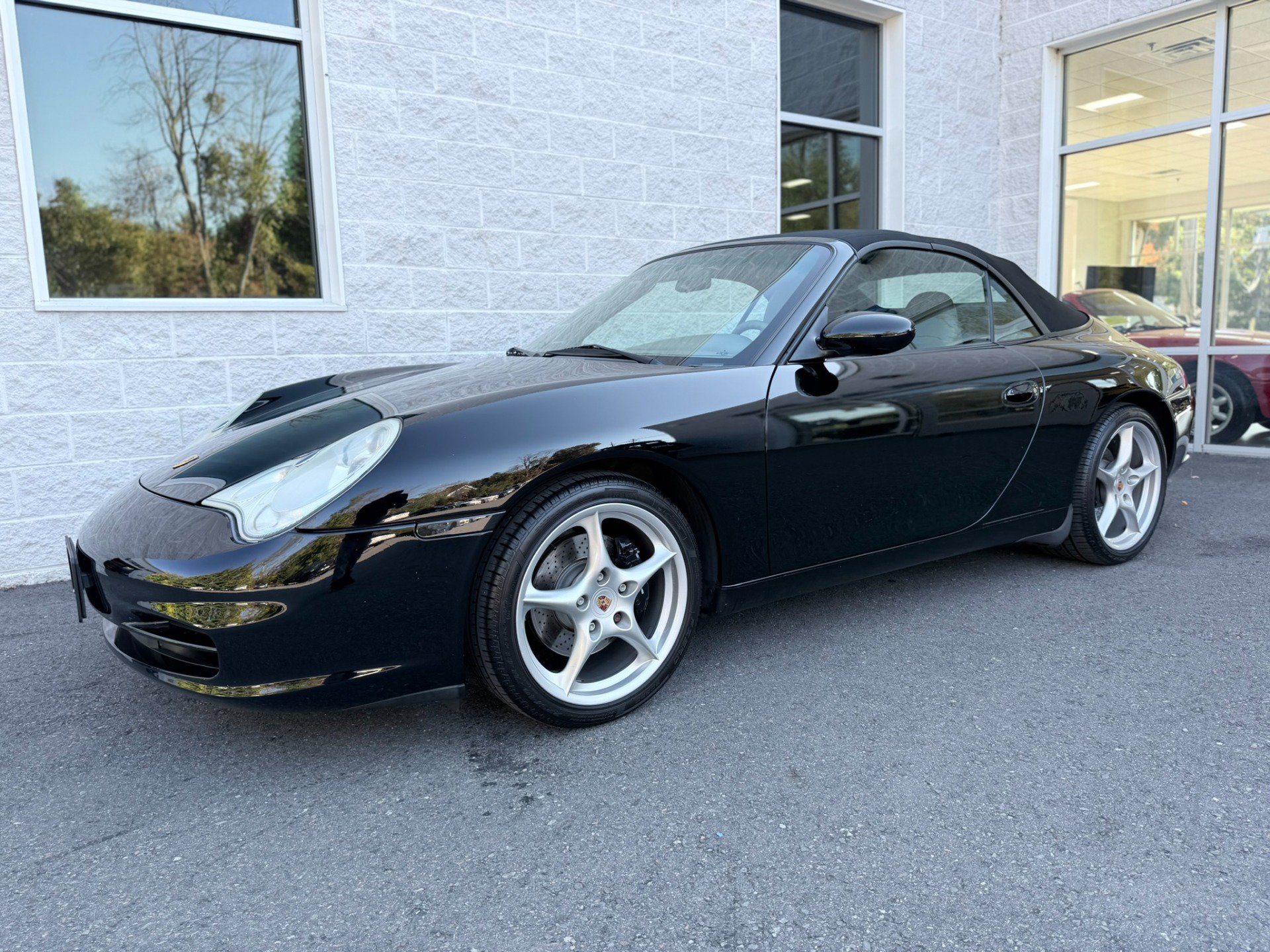 Used 2002 Porsche 911 Carrera 4 AWD/4WD image 4