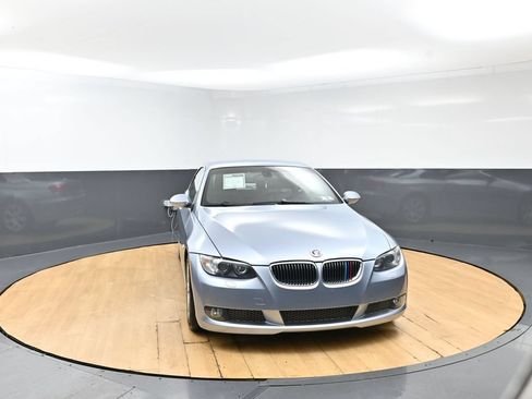 Used 2009 BMW 335i Convertible RWD image 31
