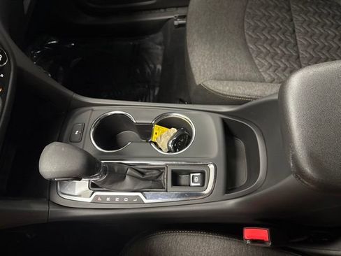 Used 2024 Chevrolet Equinox LT w/ LPO, Floor Liner Package FWD image 22