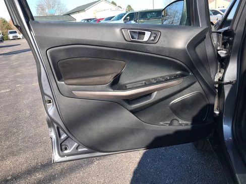 Used 2019 Ford EcoSport SE image 10