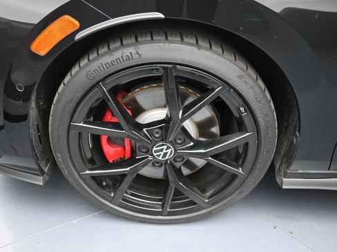 Used 2024 Volkswagen GTI Autobahn image 10