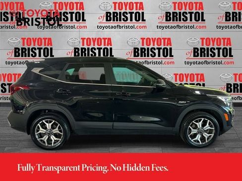 Used 2021 Kia Seltos EX AWD/4WD image 2