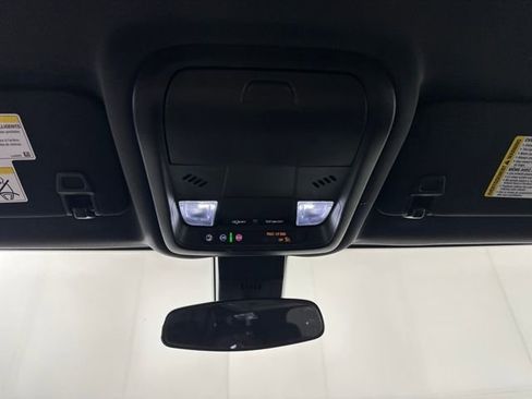 Used 2023 Chevrolet Equinox RS w/ RS Leather Package image 25