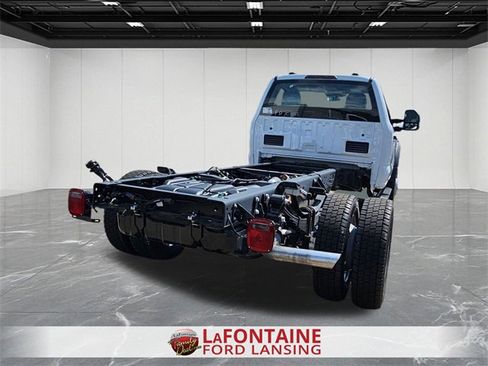 New 2025 Ford F450 XL w/ XL Chrome Package image 7