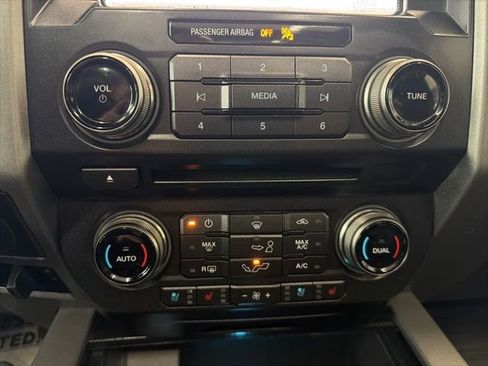 Used 2018 Ford F150 Raptor w/ Equipment Group 802A Luxury image 28