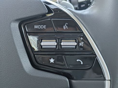 Used 2025 Kia Niro EX Touring FWD image 27