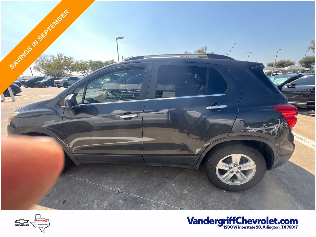 Used 2017 Chevrolet Trax LT w/ Sun & Sound Package FWD image 12