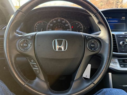 Used 2013 Honda Accord Sport image 17