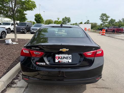 Used 2023 Chevrolet Malibu LT w/ Driver Confidence Package FWD image 4