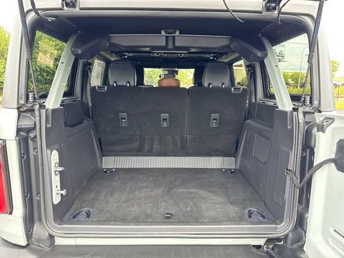 Used 2023 Ford Bronco Outer Banks w/ Sasquatch Package AWD/4WD image 23