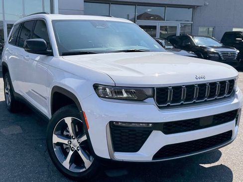 New 2026 Jeep Grand Cherokee L Limited AWD/4WD image 1