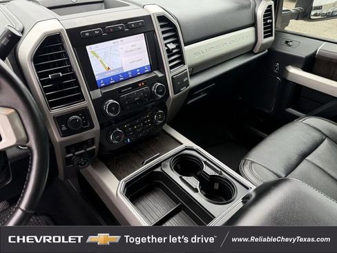 Used 2021 Ford F250 Lariat w/ Lariat Ultimate Package AWD/4WD image 20