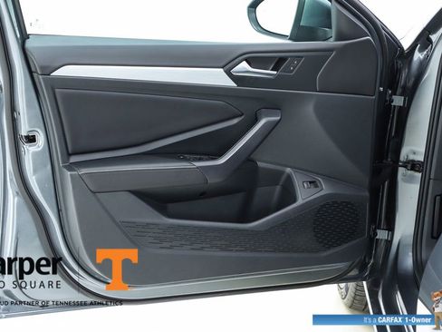 Used 2025 Volkswagen Jetta S image 18