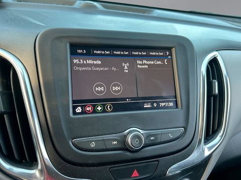 Used 2020 Chevrolet Equinox LS FWD image 20
