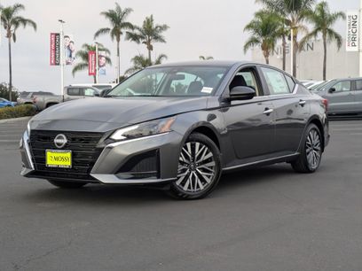 New 2025 Nissan Altima 2.5 SV