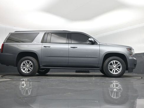 Used 2020 Chevrolet Suburban LT image 60