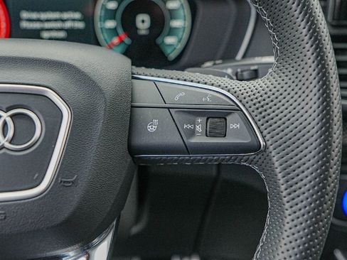 Used 2024 Audi SQ5 Premium Plus w/ Premium Plus Package image 13