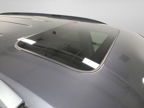 Certified 2022 Honda Pilot Touring image 11