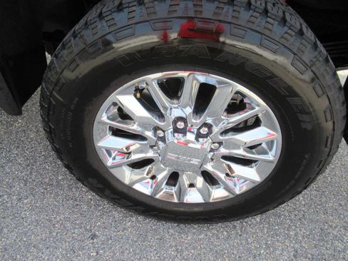 Used 2023 GMC Sierra 2500 Denali w/ Technology Package AWD/4WD image 10