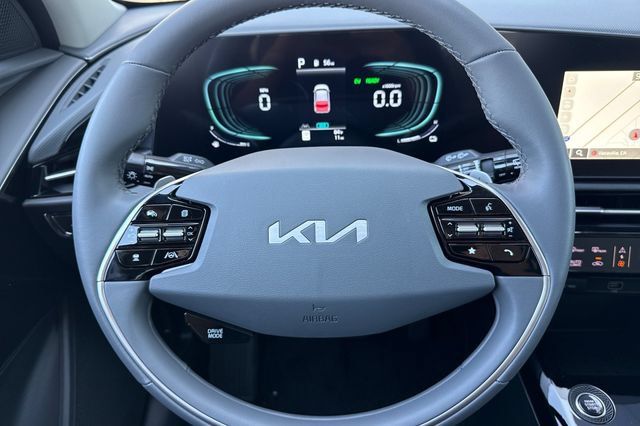 New 2026 Kia Niro EX FWD image 29