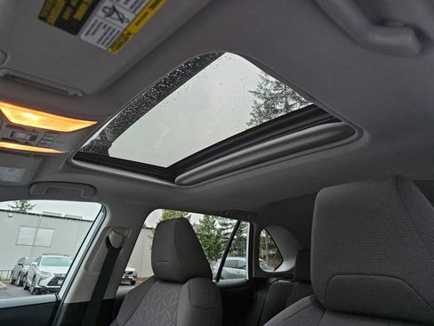 Used 2019 Toyota RAV4 XLE image 22