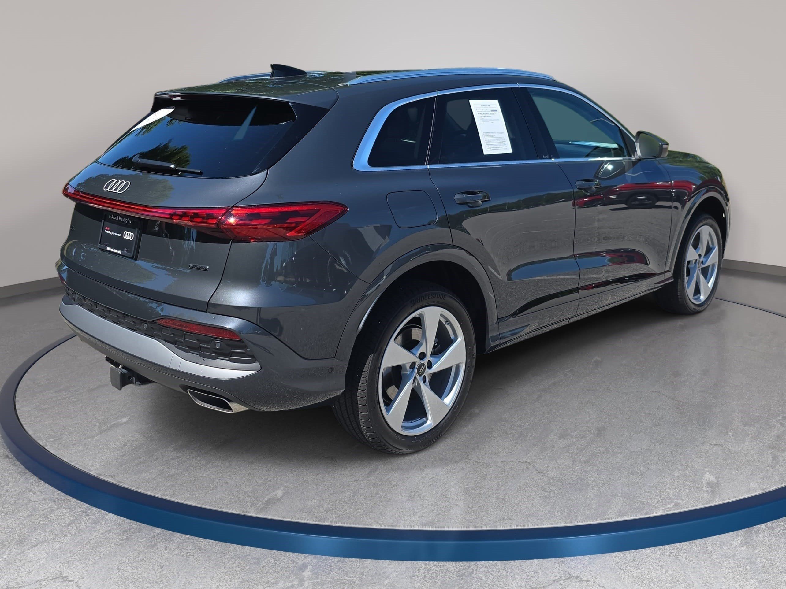 Certified 2025 Audi Q5 Premium Plus w/ Premium Plus AWD/4WD image 6