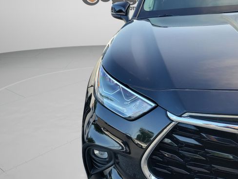 Used 2020 Toyota Highlander Limited FWD image 12