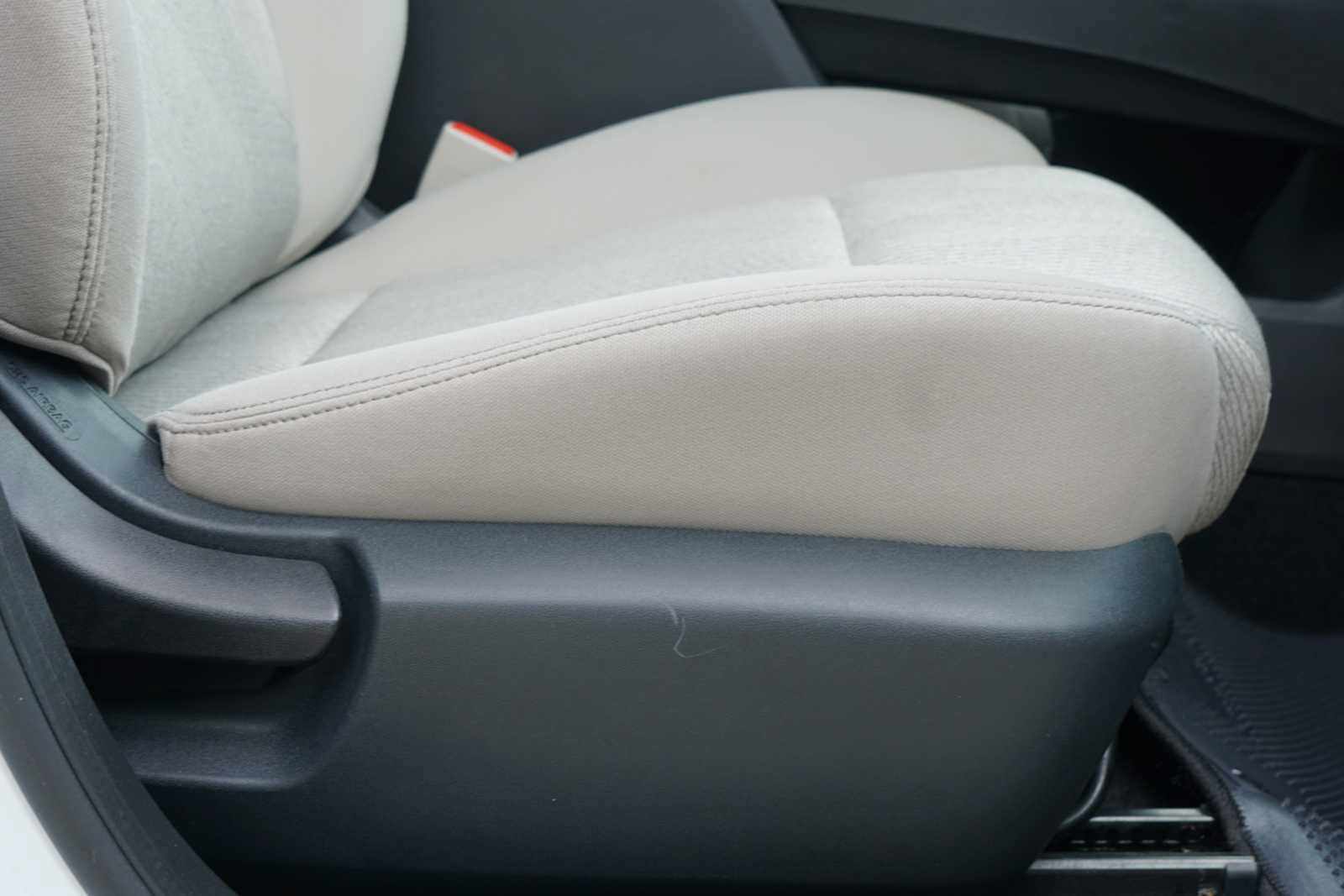 Used 2025 Nissan Rogue SV FWD image 24