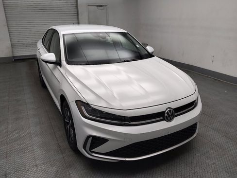 Used 2025 Volkswagen Jetta S FWD image 13