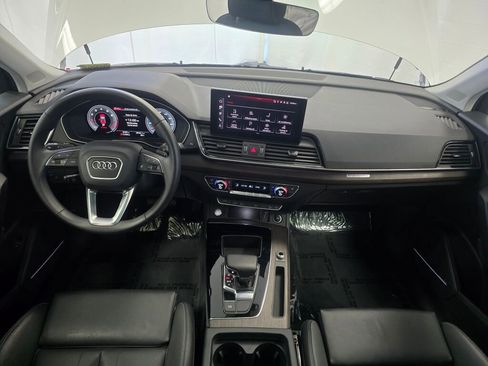 Certified 2025 Audi Q5 2.0T Premium Plus image 18