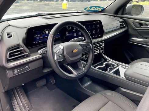 Used 2024 Chevrolet Traverse LT AWD/4WD image 15