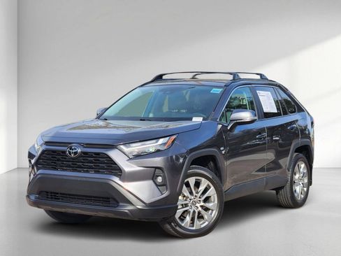 Used 2023 Toyota RAV4 XLE Premium image 1