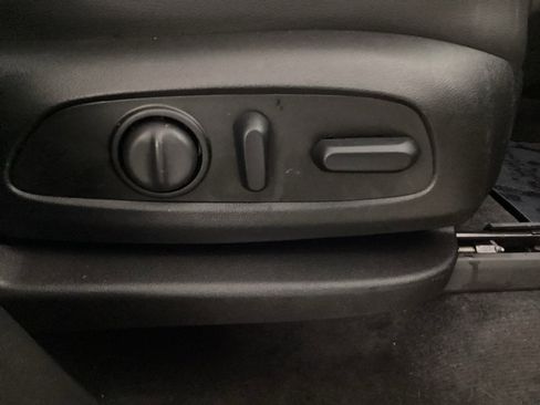 Used 2021 Chevrolet Traverse RS w/ LPO, Floor Liner Package AWD/4WD image 9