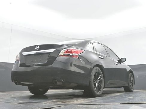 Used 2015 Nissan Altima 2.5 S w/ Power Driver Seat Package FWD image 30