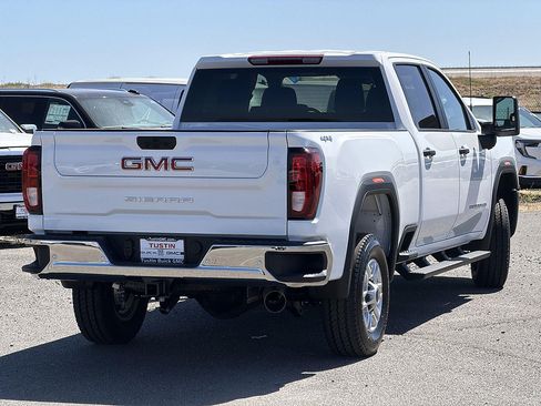 New 2026 GMC Sierra 2500 Pro w/ 1SA Pro Safety Plus Package AWD/4WD image 5
