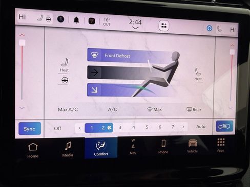 Used 2024 Jeep Grand Cherokee Limited w/ Black Appearance Package image 21