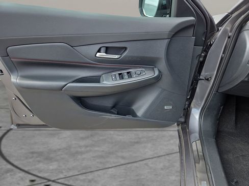 New 2026 Nissan Sentra SR w/ SR Premium Package FWD image 11