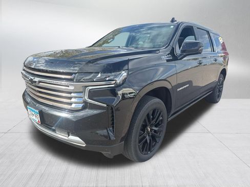 Used 2023 Chevrolet Suburban High Country AWD/4WD image 11
