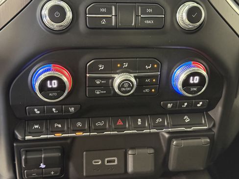 Used 2020 GMC Sierra 1500 AT4 w/ AT4 Premium Package AWD/4WD image 20