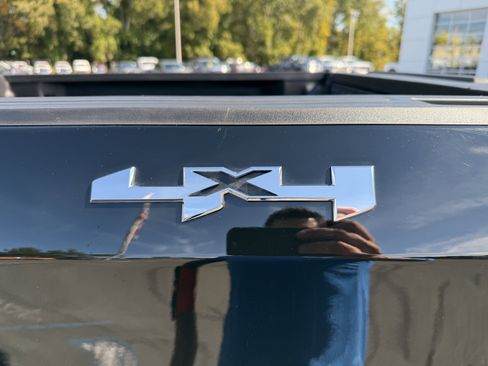 Certified 2025 GMC Sierra 1500 SLT image 20