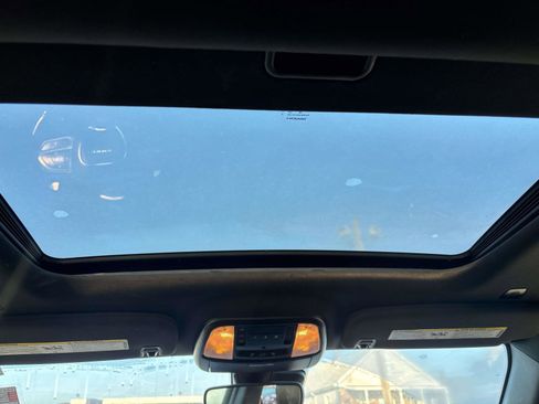 Used 2024 Dodge Durango GT image 12